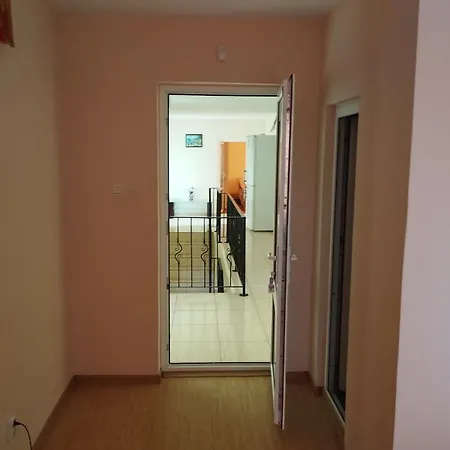 Casa Victoria منزل للإقامة Năvodari