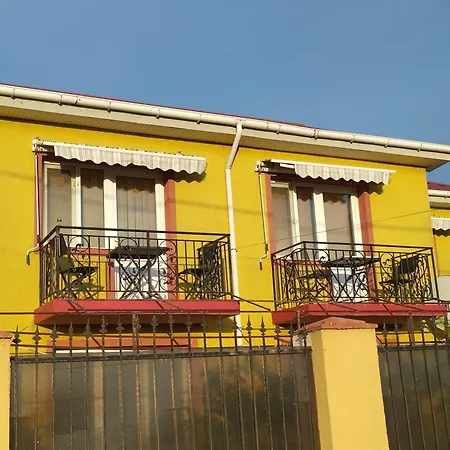 Homestay Casa Victoria *